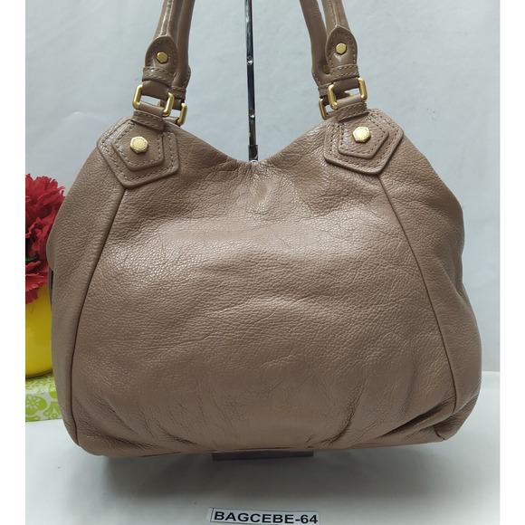 Marc by Marc Jacobs Classic Q Taupe Brown Pebbled Leather Shoulder Bag - Picture 4 of 16